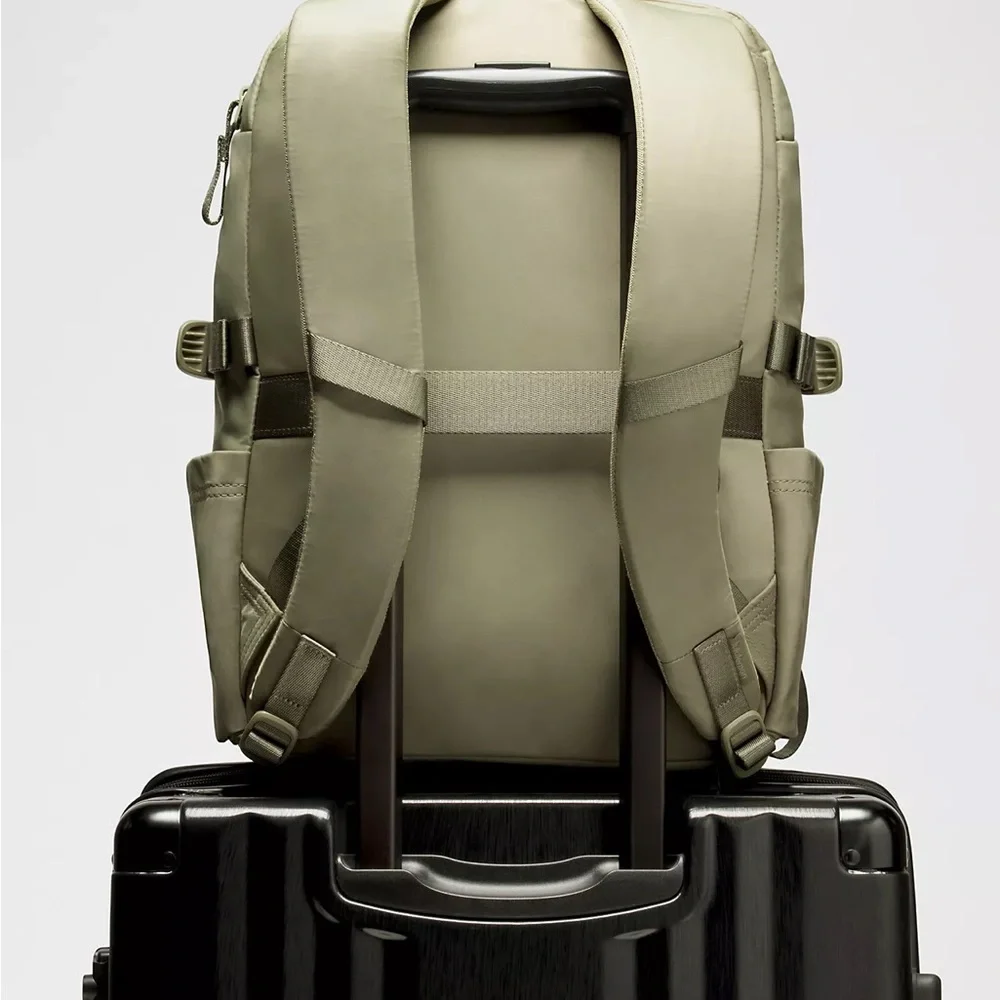Lululemon New Crew Backpack 22L Updated- Bay Leaf